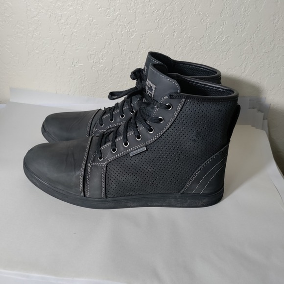 Indie Ridge The Knight Men's Black Leather Motorcycle Boots Vented Size 13